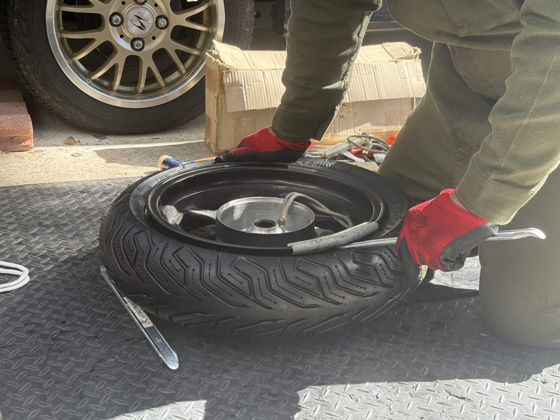 色々な乗り物の修理